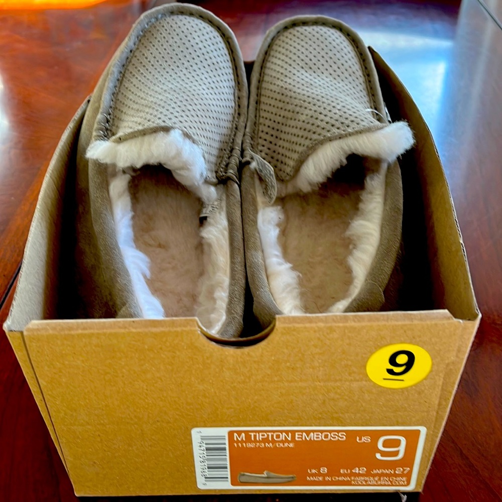 New, Men’s Ugg Slippers. Tipton, Emboss